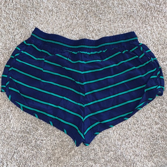 F21 Shorts - Picture 4 of 4